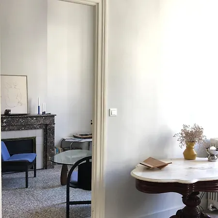 Grand Design, Arenes Apartamento