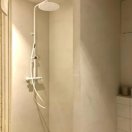 Grand Design, Arenes Apartamento Nîmes
